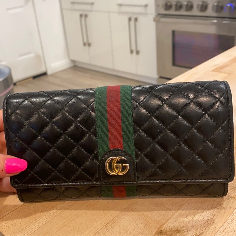 Authentic Gucci wallet